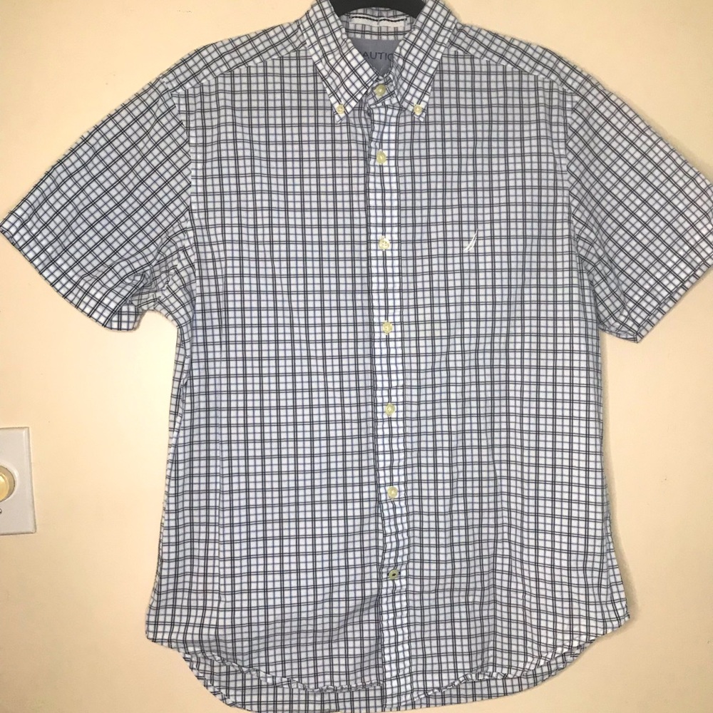 Nautica Button down short sleeve men’s blue gingham shirt M